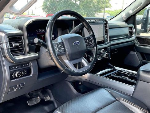 Used 2024 Ford F250 Lariat w/ Lariat Ultimate Package AWD/4WD image 14