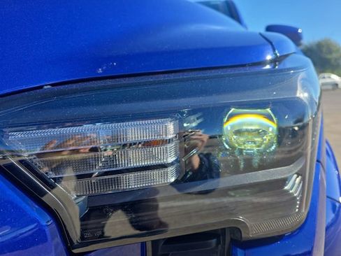 Used 2025 Toyota Tacoma SR5 image 29