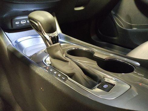 Used 2024 Chevrolet Malibu LT image 26