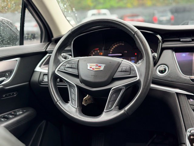 Used 2017 Cadillac XT5 Luxury w/ Driver Awareness Package AWD/4WD image 22