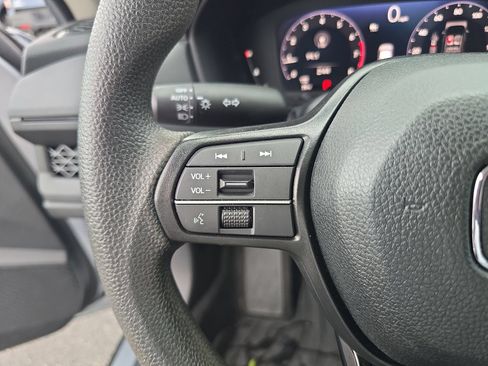 Used 2025 Honda Accord LX image 20