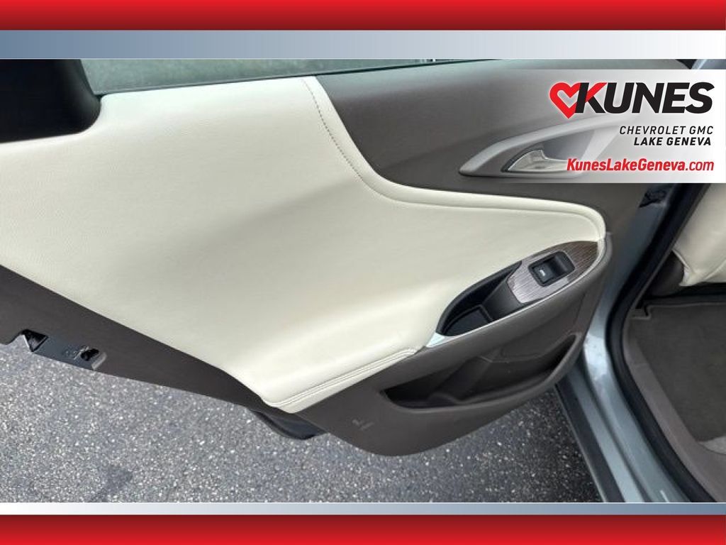 Used 2024 Chevrolet Malibu LT FWD image 17