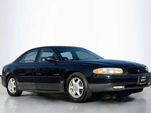 Used 2001 Buick Regal GS w/ Luxury Pkg image 1