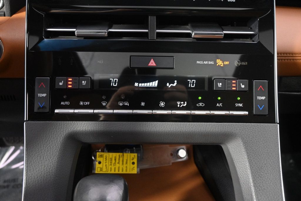 Used 2020 Toyota Avalon Limited w/ Advanced Safety Package FWD image 31