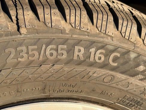 Used 2024 Ford Transit 250 Low Roof w/ Exterior Upgrade Package image 7