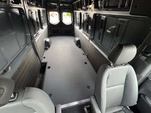 New 2026 Mercedes-Benz Sprinter 2500 image 31