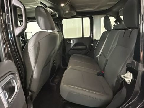 Used 2024 Jeep Wrangler Unlimited Sahara AWD/4WD image 26