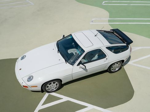 Used 1991 Porsche 928 GT image 7