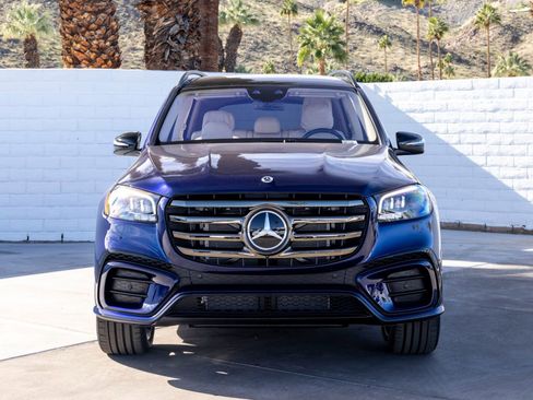 New 2026 Mercedes-Benz GLS 580 4MATIC image 4