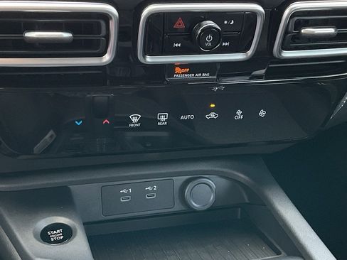 New 2026 Nissan Sentra SV image 30