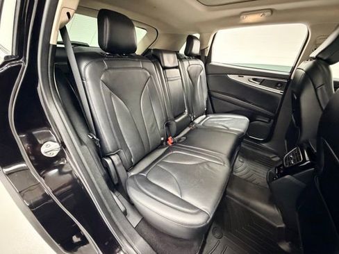 Used 2023 Lincoln Nautilus Reserve w/ Equipment Group 201A image 31