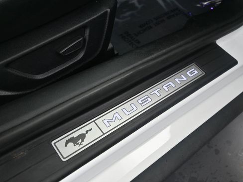 Used 2022 Ford Mustang GT Premium image 21