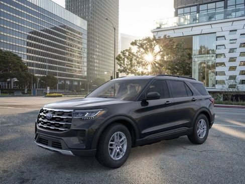 New 2026 Ford Explorer Active image 2
