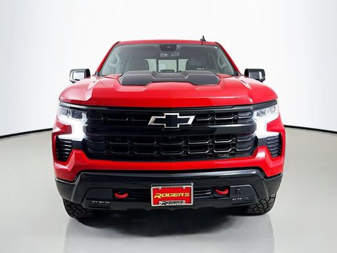 Used 2023 Chevrolet Silverado 1500 LT Trail Boss w/ LT Trail Boss Premium Package AWD/4WD image 2