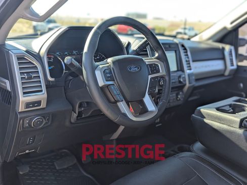 Used 2017 Ford F250 Lariat w/ Lariat Value Package AWD/4WD image 14