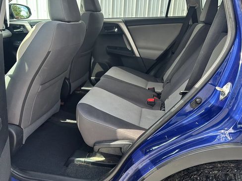 Used 2015 Toyota RAV4 XLE AWD/4WD image 17