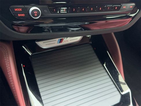 Used 2023 BMW X4 M40i w/ Premium Package image 32