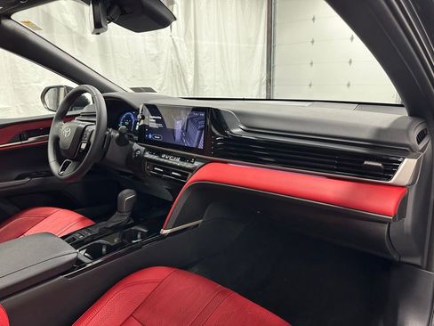 Used 2025 Toyota Camry XSE image 63