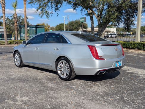 Used 2018 Cadillac XTS Luxury image 6