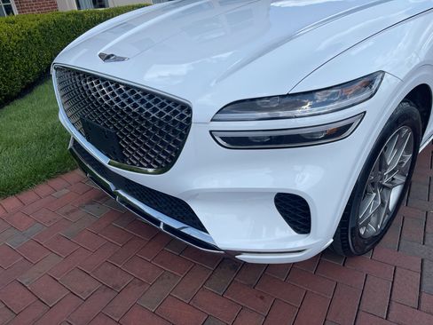 Used 2025 Genesis GV70 2.5T image 2