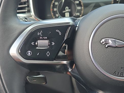 Used 2025 Jaguar F-PACE R-Dynamic S AWD/4WD image 21
