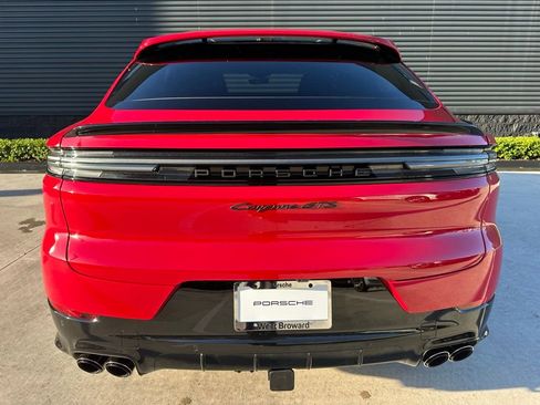 Used 2026 Porsche Cayenne GTS image 12