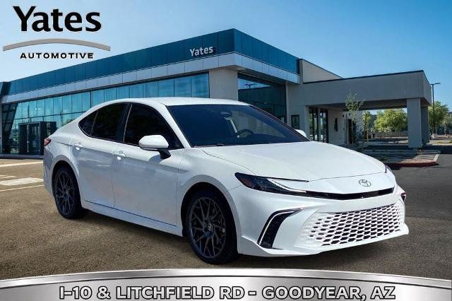 Used 2025 Toyota Camry XSE FWD image 1