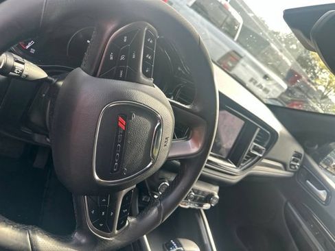 Certified 2023 Dodge Durango SXT Launch Edition RWD image 6