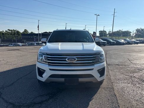 Used 2021 Ford Expedition XLT AWD/4WD image 2