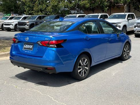 Used 2024 Nissan Versa SV FWD image 7