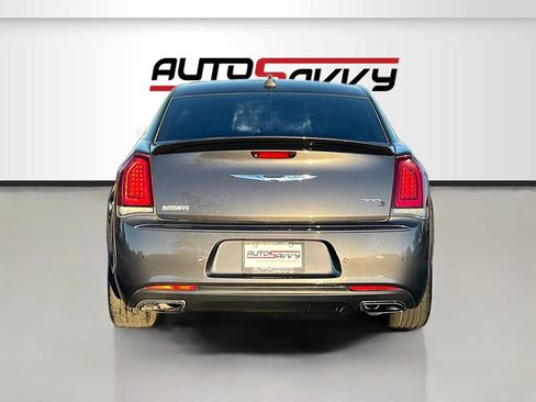 Used 2020 Chrysler 300 S w/ 300S Premium Group RWD image 6
