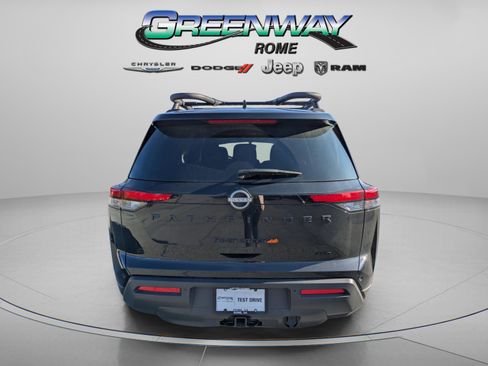 Used 2025 Nissan Pathfinder Rock Creek image 6