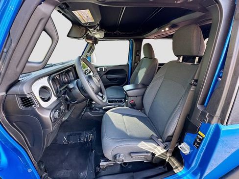 Used 2024 Jeep Wrangler Sport S image 19