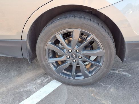 Used 2024 Chevrolet Equinox RS w/ RS Leather Package FWD image 21