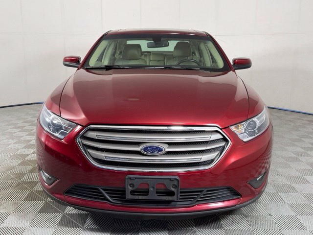 Used 2018 Ford Taurus SEL w/ Equipment Group 201A FWD image 11