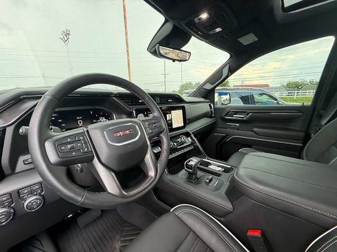 Used 2026 GMC Sierra 1500 AT4X w/ AT4X AEV Edition AWD/4WD image 16