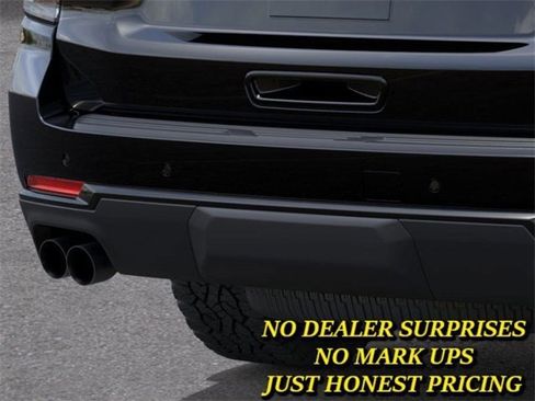 New 2026 Chevrolet Suburban Z71 image 14