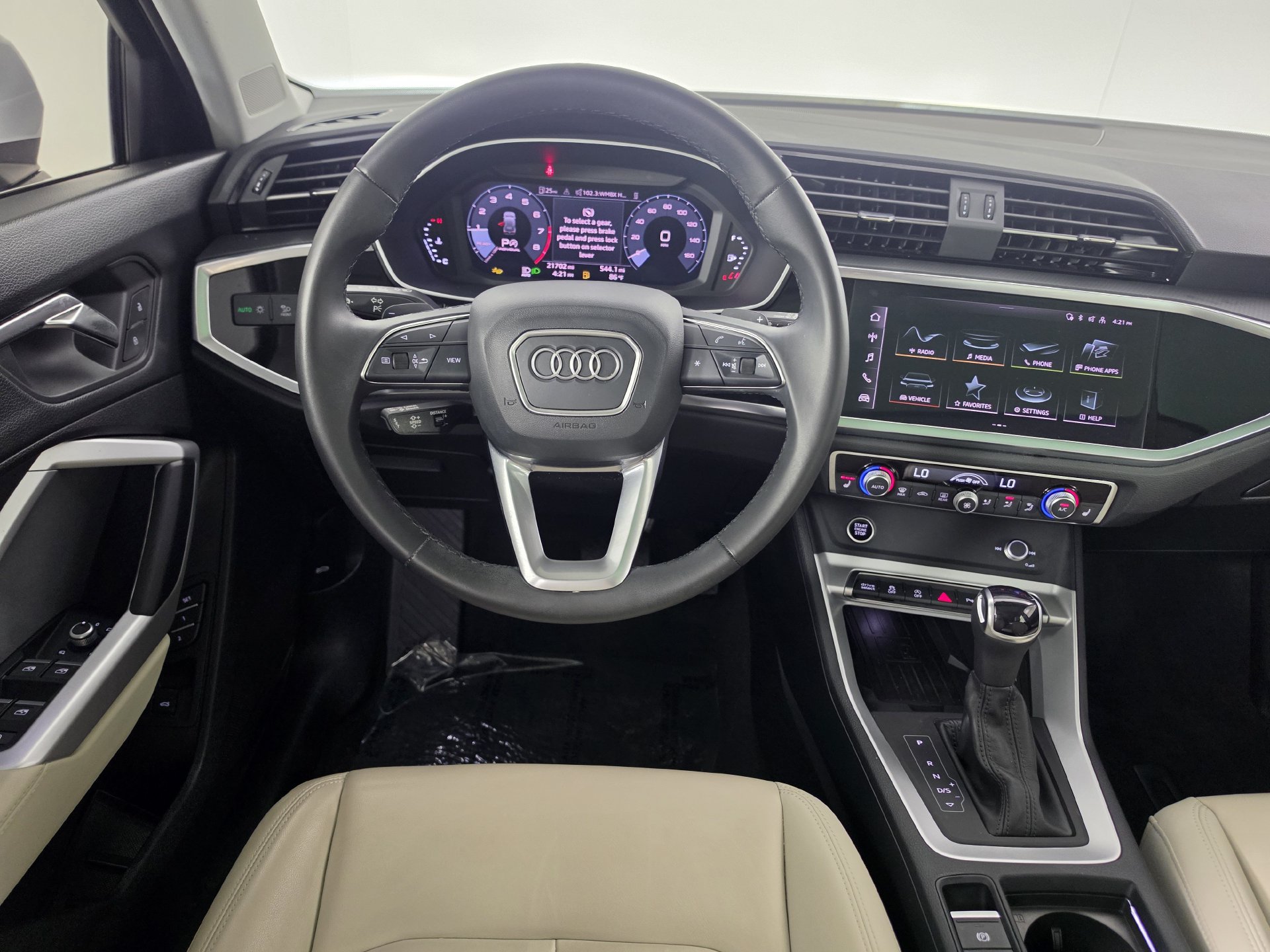 Used 2025 Audi Q3 2.0T Premium AWD/4WD image 24