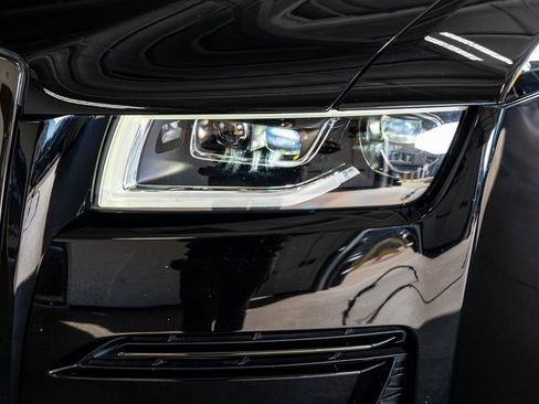 Used 2022 Rolls-Royce Ghost Black Badge image 14