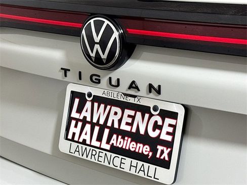 New 2026 Volkswagen Tiguan SE R-Line image 17