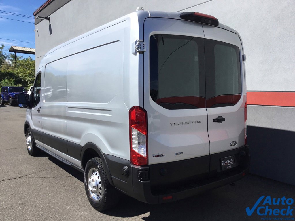 Used 2020 Ford Transit 250 Medium Roof AWD w/ Load Area Protection Package image 12