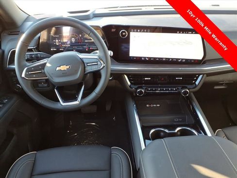 New 2026 Chevrolet Suburban Premier w/ Sun And Tow Package image 14