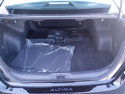 New 2025 Nissan Altima 2.5 SR w/ SR Premium Package image 15