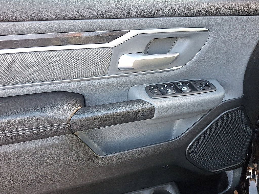 Used 2021 RAM 1500 Big Horn AWD/4WD image 10