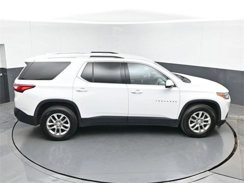 Used 2018 Chevrolet Traverse LT image 44