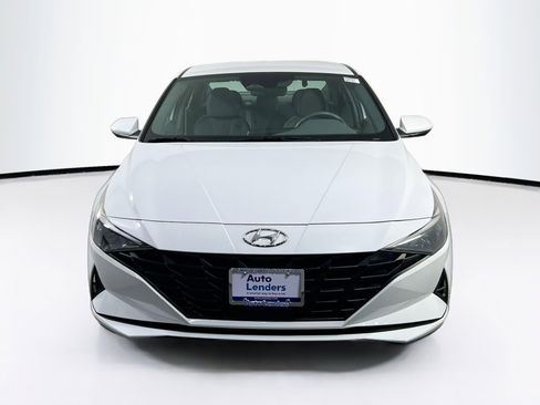 Used 2023 Hyundai Elantra SEL w/ Convenience Package image 2