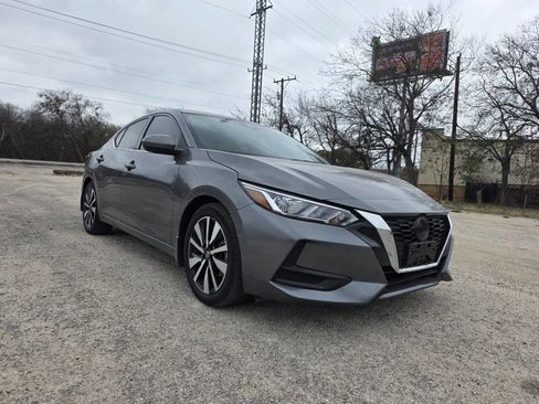 Used 2022 Nissan Sentra SV w/ SV Premium Package image 2