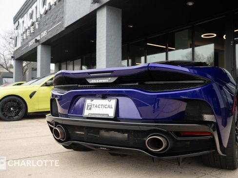 Used 2022 McLaren GT image 21