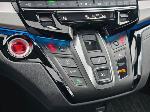 Certified 2026 Honda Odyssey Touring image 21