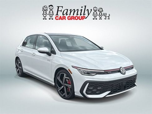 Used 2025 Volkswagen GTI SE FWD image 2